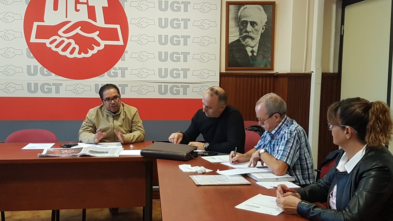FOTO EJECUTIVA 2